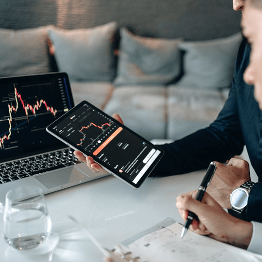 Selvarindrix - Team di esperti di criptovalute